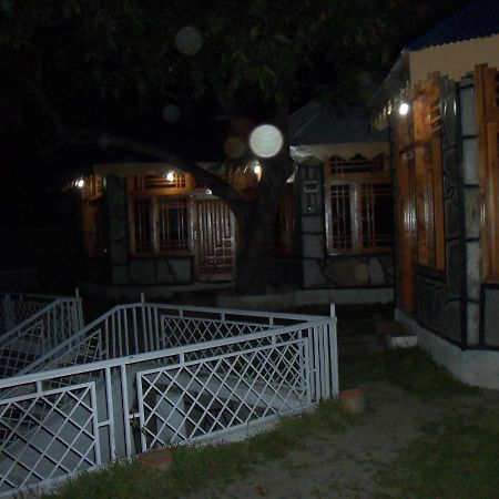 מלון נאראן Manila Huts מראה חיצוני תמונה